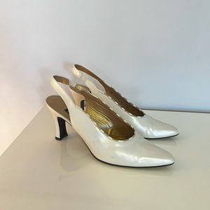 Stuart Weitzman Vintage Kitten Heels